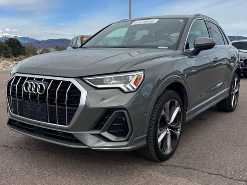 Chronos Gray Metallic 2020 Audi Q3 45 S line Prestige