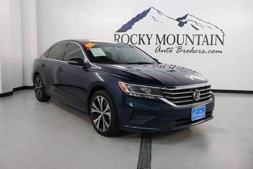 Tourmaline Blue Metallic 2022 Volkswagen Passat 2.0T SE