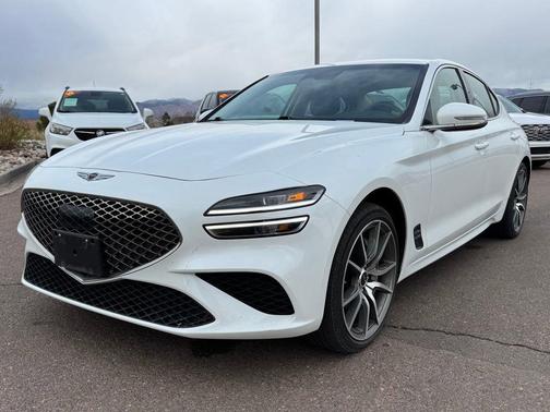 2025 Genesis G70 2.5T