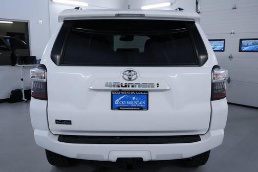 Super White 2021 Toyota 4Runner SR5