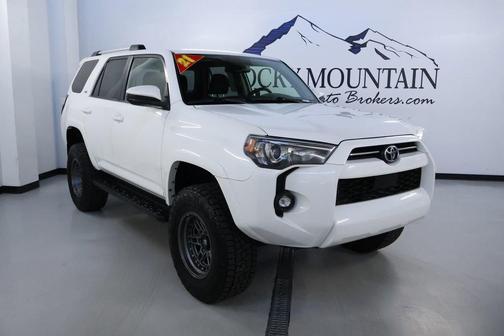 Super White 2021 Toyota 4Runner SR5