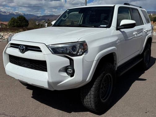 Super White 2021 Toyota 4Runner SR5