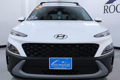 Lunar White 2023 Hyundai KONA SEL