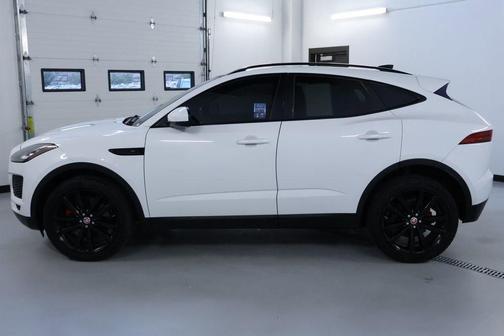 Fuji White 2018 Jaguar E-PACE SE