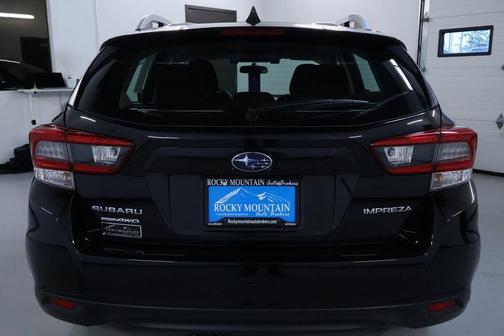 Crystal Black Silica 2022 Subaru Impreza Premium