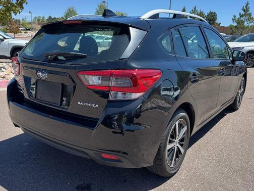 Crystal Black Silica 2022 Subaru Impreza Premium