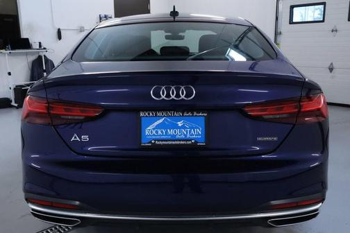 Navarra Blue Metallic 2021 Audi A5 Sportback Premium Plus