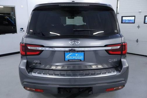 2021 INFINITI QX80 Luxe