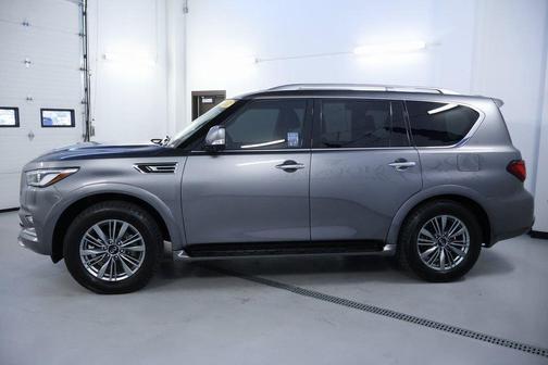 2021 INFINITI QX80 Luxe