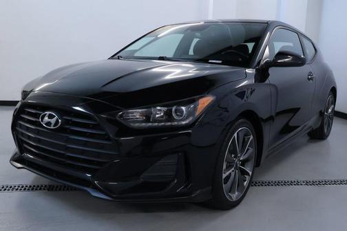 Ultra Black 2020 Hyundai Veloster 2.0 Premium