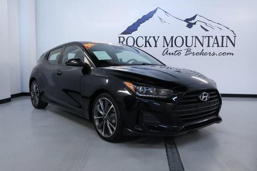 Ultra Black 2020 Hyundai Veloster 2.0 Premium