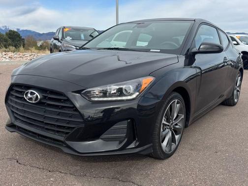 Ultra Black 2020 Hyundai Veloster 2.0 Premium