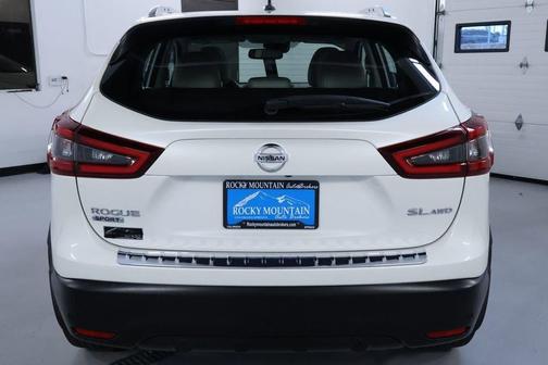 2022 Nissan Rogue Sport SL