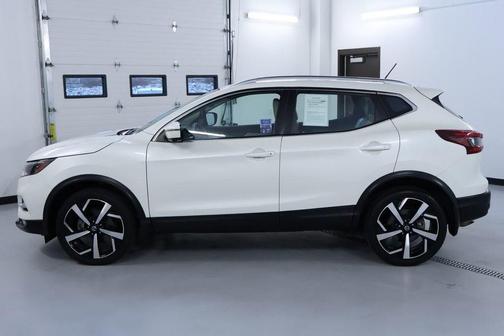 2022 Nissan Rogue Sport SL