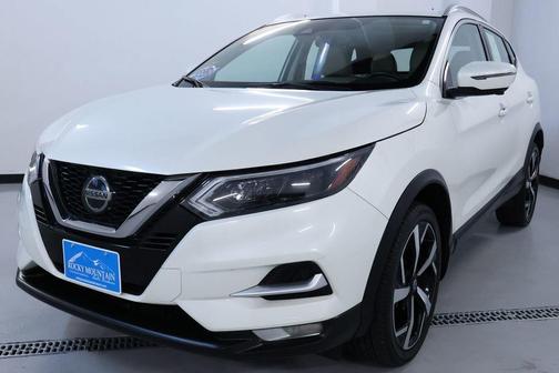 2022 Nissan Rogue Sport SL