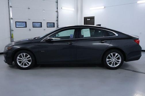 Nightfall Gray Metallic 2018 Chevrolet Malibu LT