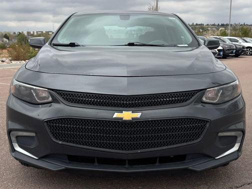 Nightfall Gray Metallic 2018 Chevrolet Malibu LT