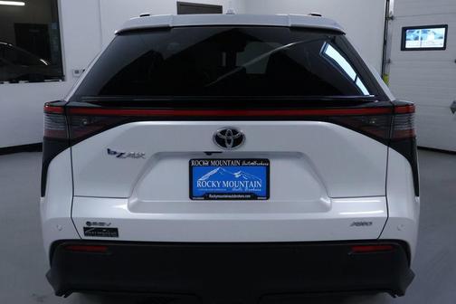 2024 Toyota bZ4X XLE