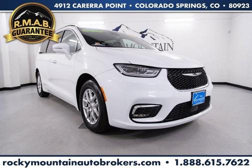 2022 Chrysler Pacifica Touring-L