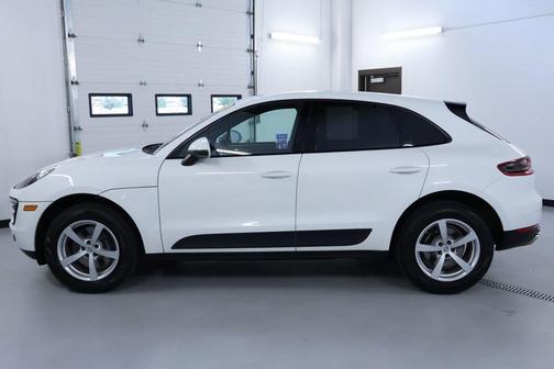 2018 Porsche Macan Base