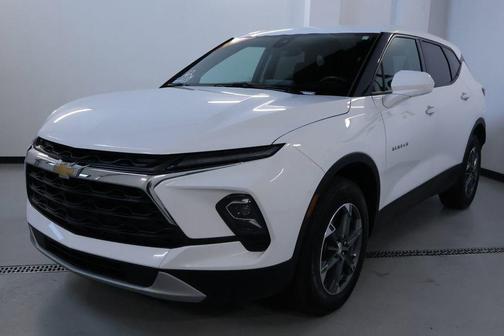 Summit White 2025 Chevrolet Blazer LT