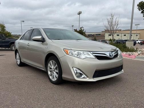 2014 Toyota Camry Hybrid XLE