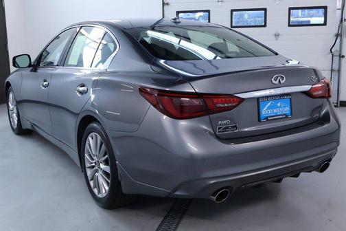 2022 INFINITI Q50 LUXE