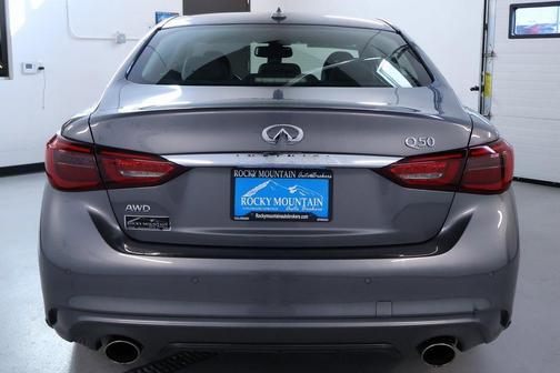 2022 INFINITI Q50 LUXE