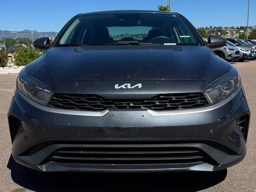 Gravity Gray 2022 Kia Forte LXS