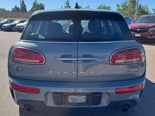 Moonwalk Gray Metallic 2022 MINI Clubman Cooper S ALL4
