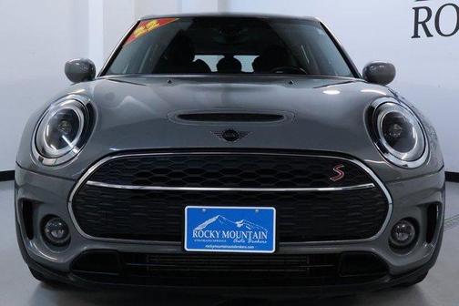 Moonwalk Gray Metallic 2022 MINI Clubman Cooper S ALL4
