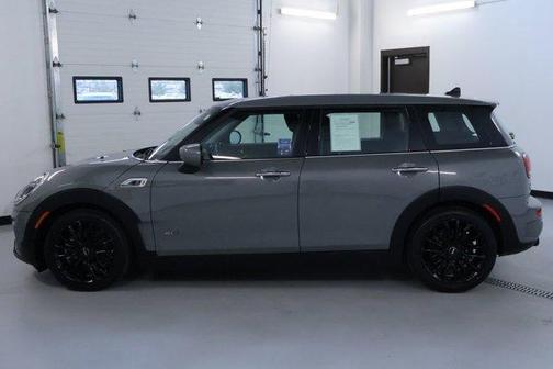 Moonwalk Gray Metallic 2022 MINI Clubman Cooper S ALL4