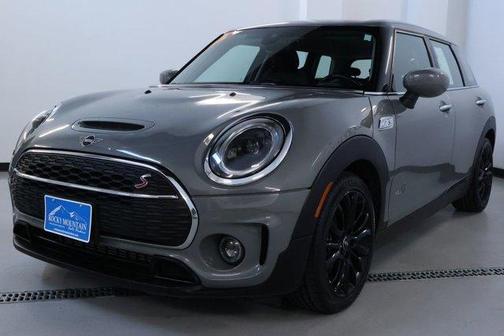 Moonwalk Gray Metallic 2022 MINI Clubman Cooper S ALL4