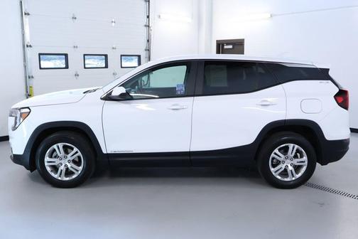 Summit White 2024 GMC Terrain SLE