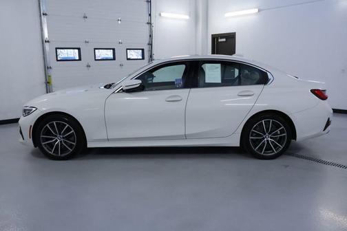 2021 BMW 330 i xDrive