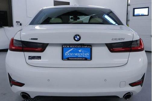 2021 BMW 330 i xDrive