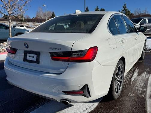 2021 BMW 330 i xDrive