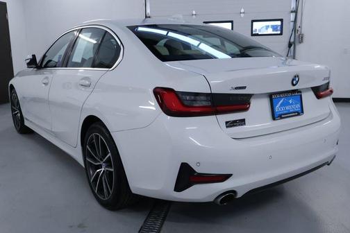 2021 BMW 330 i xDrive