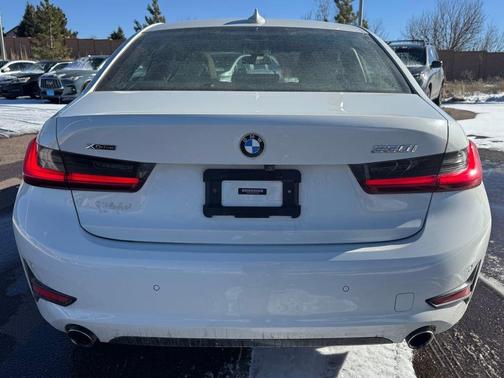 2021 BMW 330 i xDrive