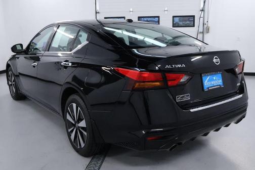 2022 Nissan Altima 2.5 SL