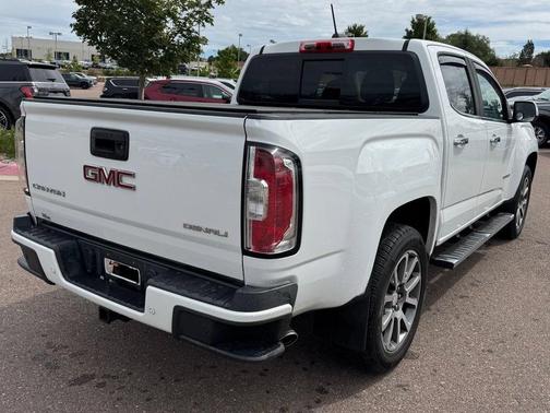 Summit White 2019 GMC Canyon Denali