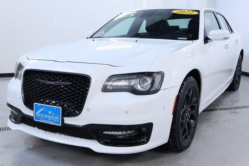 2022 Chrysler 300 S