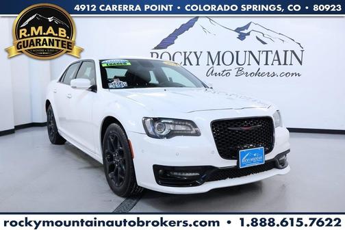 2022 Chrysler 300 S