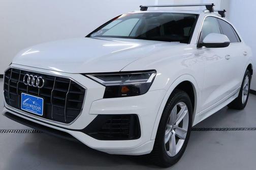 Carrara White 2019 Audi Q8 Premium