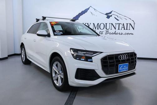 Carrara White 2019 Audi Q8 Premium