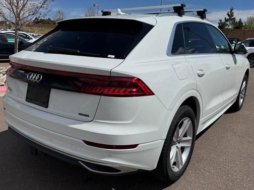 Carrara White 2019 Audi Q8 Premium