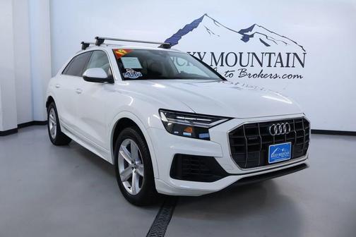 Carrara White 2019 Audi Q8 Premium