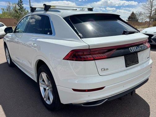 Carrara White 2019 Audi Q8 Premium