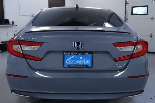 Sonic Gray Pearl 2022 Honda Accord Hybrid Sport