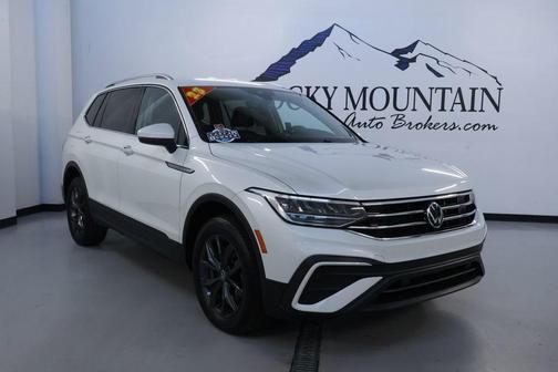 2023 Volkswagen Tiguan 2.0T SE